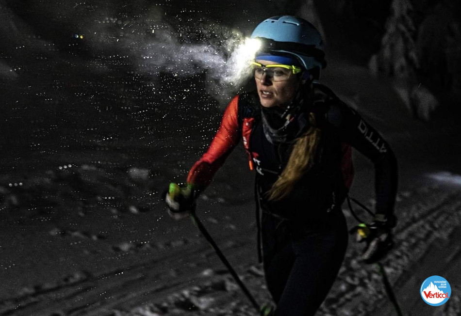 NIGHT VERTICAL RACE