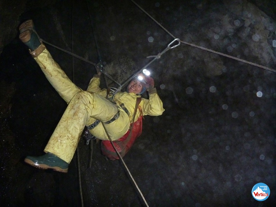 JASKINIA ŚNIEŻNA - DO SYFONU DOMINIKI