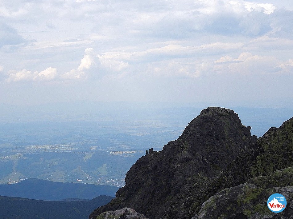 NA KOŚCIELCACH I MASYWIE GRANATÓW NA KOŚCIELCACH I MASYWIE GRANATÓW