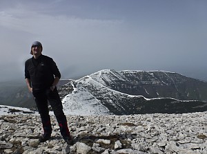 Widok z przełęczy na trasę podejścia